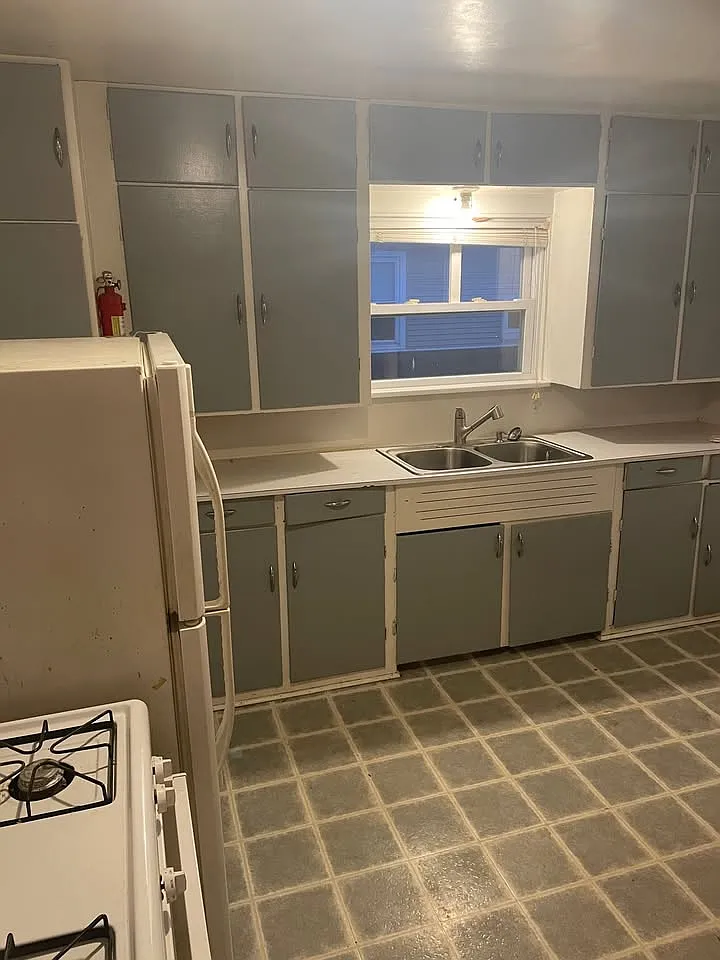 2 bed, 750 sqft, $1,000 — Photo 3