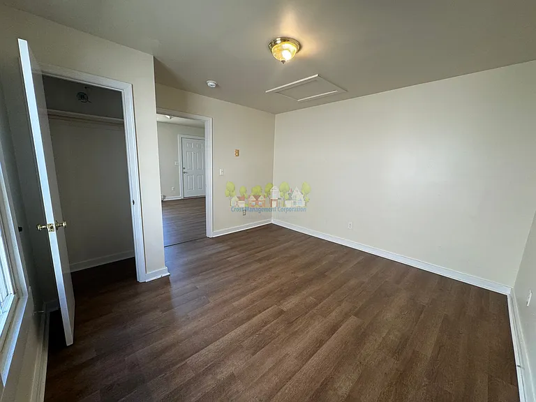 425 Wellons St — Photo 7