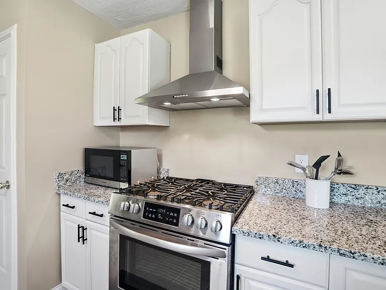 4157 Paxton Woods Ln — Photo 21