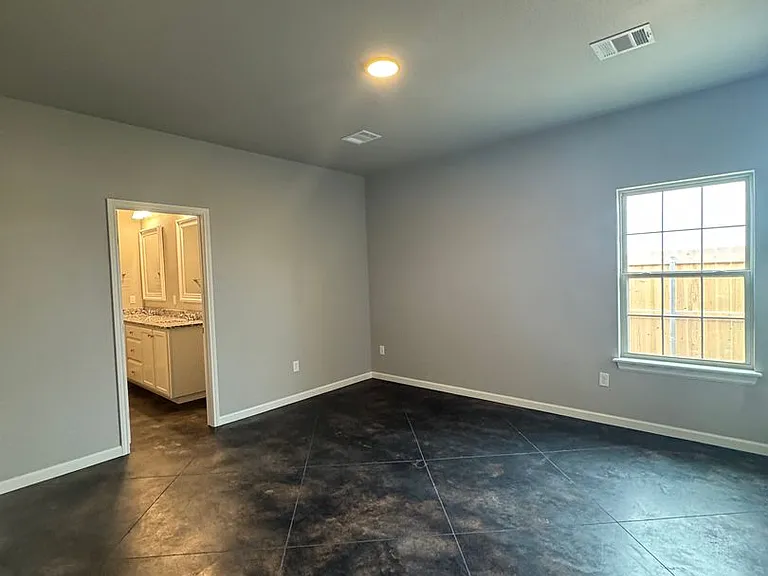 10310 Bolen St — Photo 7