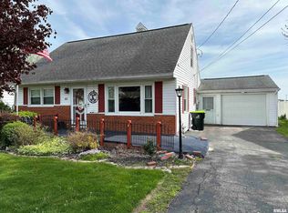 931 Miles St, Illiopolis, IL 62539