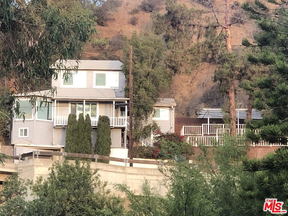 1st image of 8561 W Nash Dr