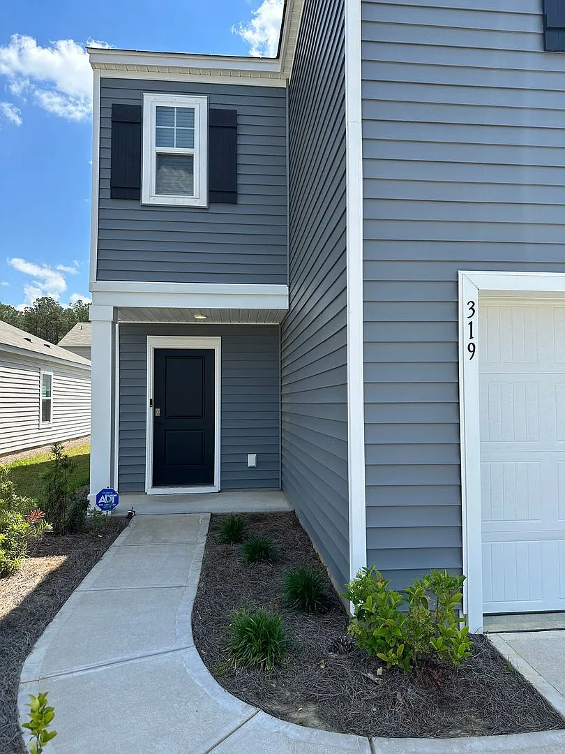 Gorgeous Ladson Home! — Photo 2