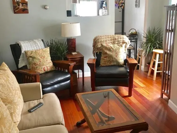 1 Telegraph St #1, South Boston, MA 02127