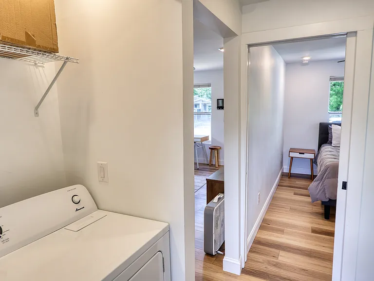 510 15th Ave S #1 — Photo 11