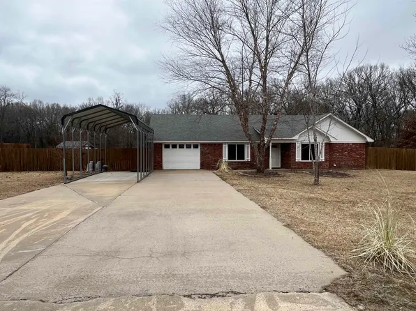 15 Saddler Rd, Conway, AR 72032