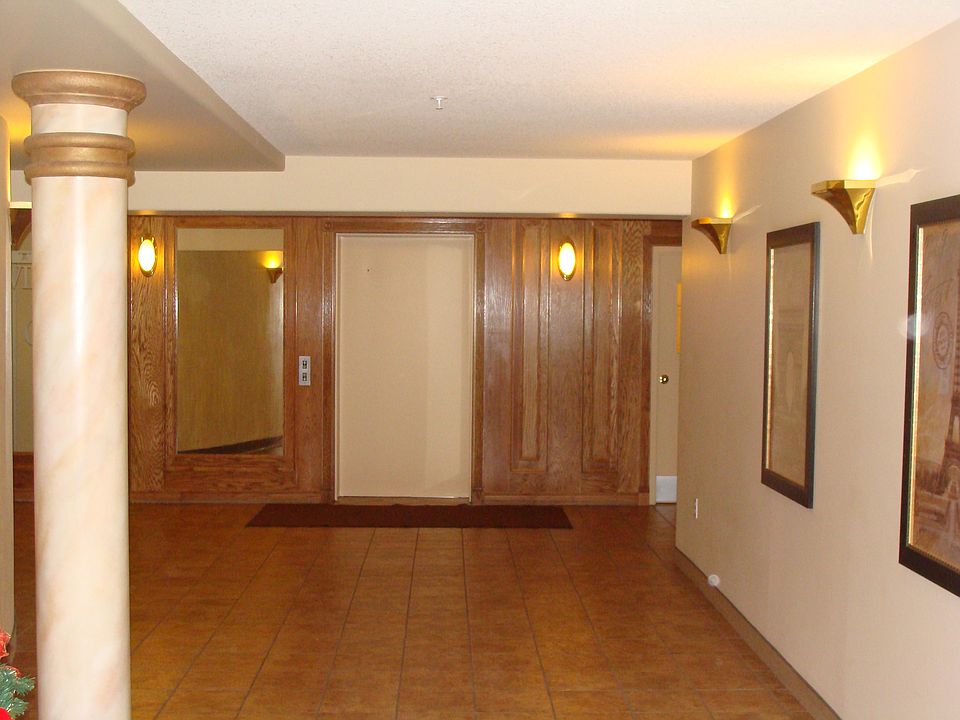 1st image of 777 3rd Ave SW #408