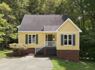 106 Barcelona Ct, Cary, NC 27513