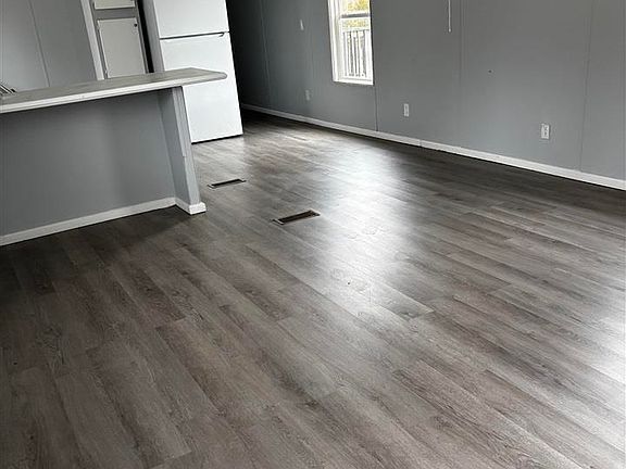 3rd image of 85 Bruner Rd