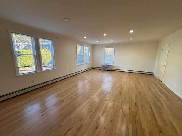 49 Depeyster St APT 1