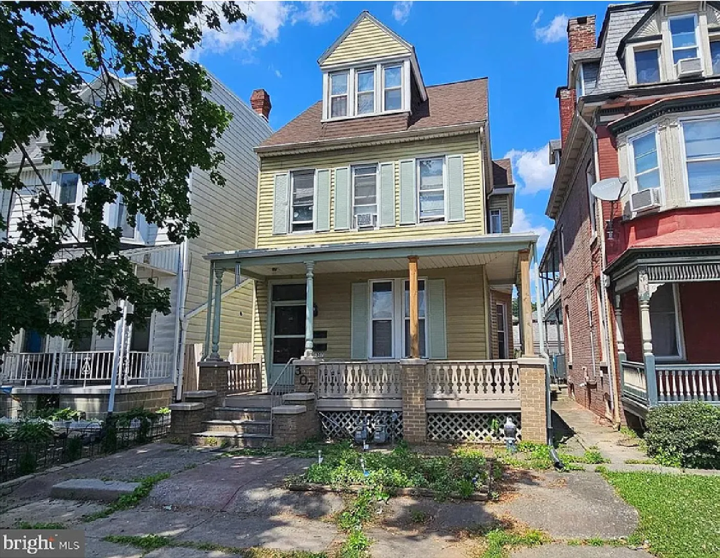 2 bed, 1000 sqft, $1,250 — Photo 1