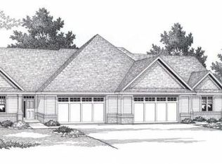 699 Fox Chase Rd SW, Rochester, MN 55902