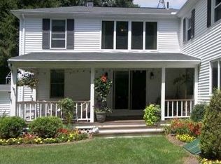 289 Commonwealth Ave, Warwick, RI 02886