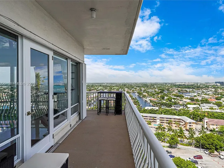 4020 Galt Ocean Dr #1801 — Photo 36