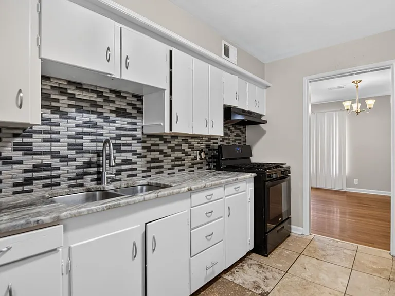 37 Purdue Cir — Photo 3