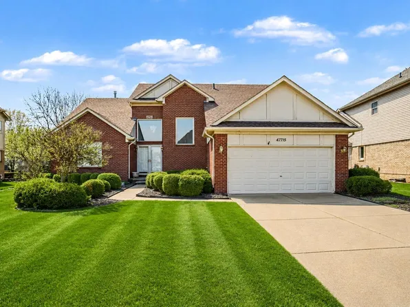 47715 Beacon Square Dr, Macomb, MI 48044