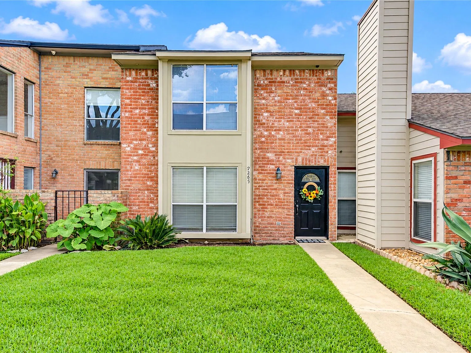 2 bed, 3.0 bath, 1444 sqft, $1,650 — Photo 3
