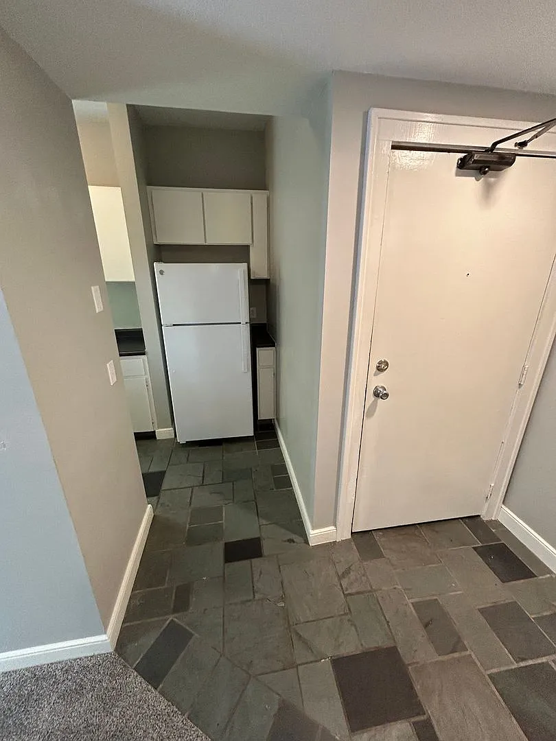 728 East 16th Street (New Town) — Photo 4