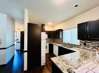6702 109th Street Ct E, Puyallup, WA 98373