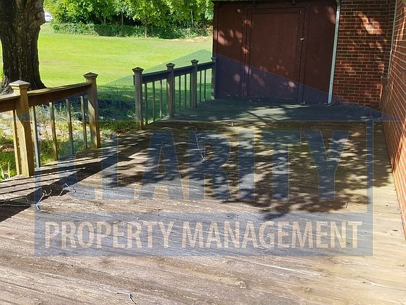2nd image of 2805 Woodlawn Ave NW