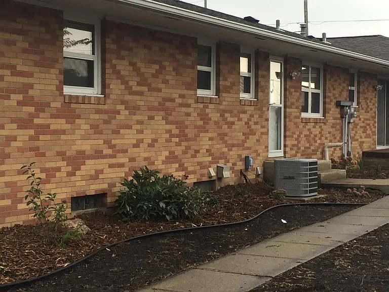 Backyard (West Side)