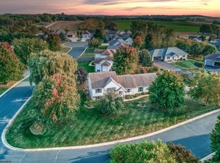 1520 Dutch Heritage Ln, Baldwin, WI 54002