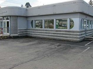 144 W Pike St, Houston, PA 15342