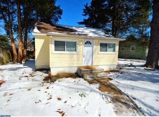 521 10th Ave, Lindenwold, NJ 08021