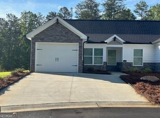 404D Breakstone Dr, Dahlonega, GA 30533