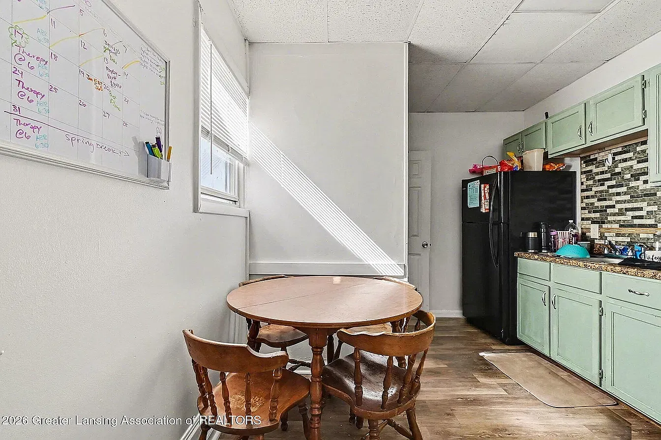 1614 S Washington Ave — Photo 3