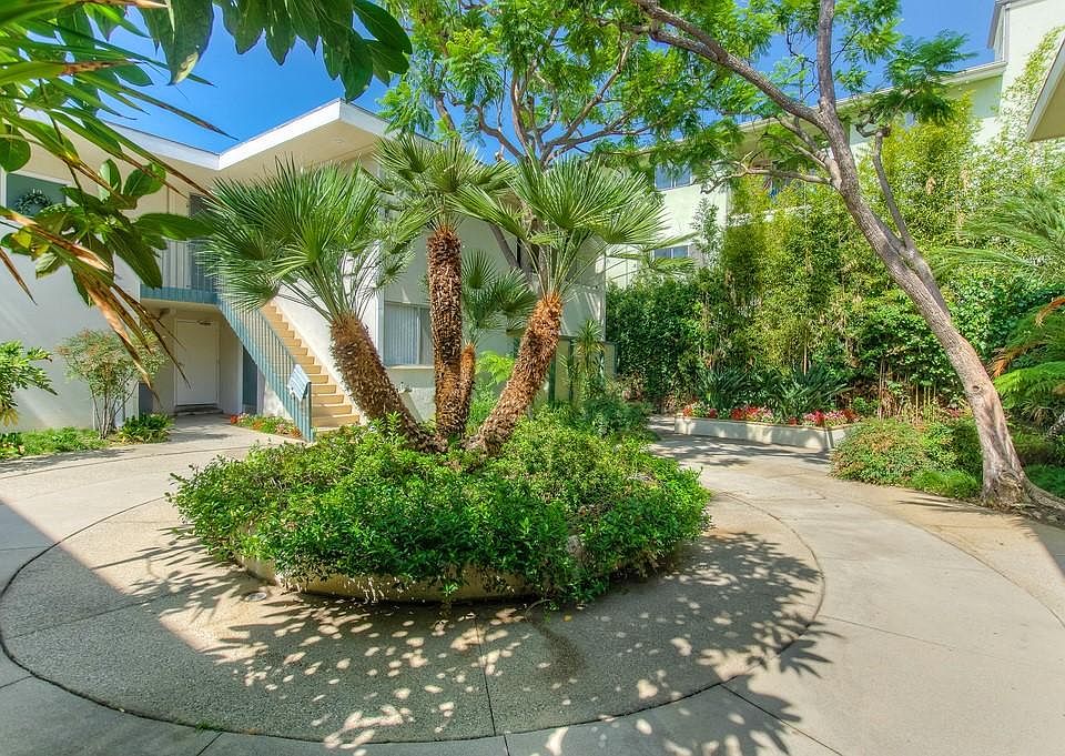 1st image of 1307 Barry Ave #Mu3qrm32h