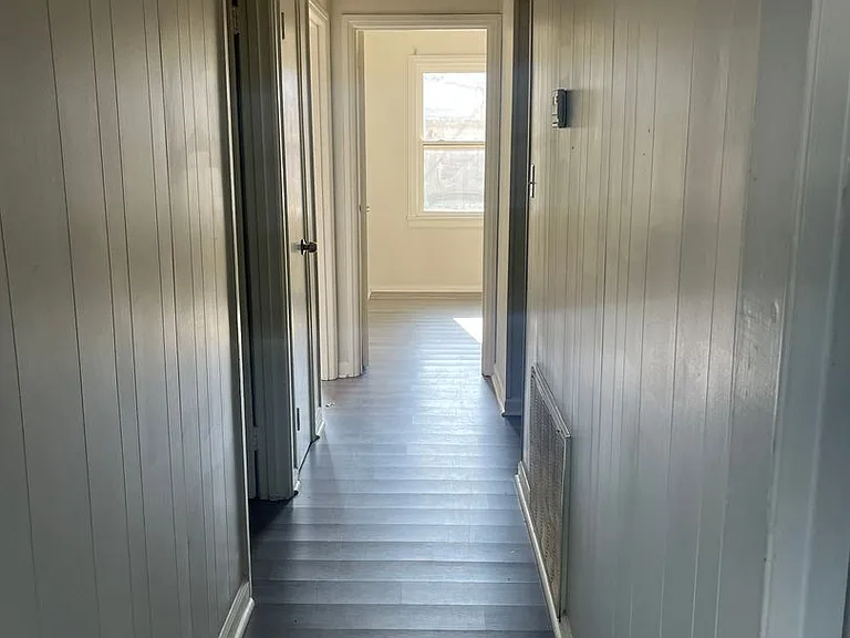 132 Taylor St — Photo 3