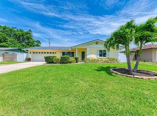 3404 York Dr W, Bradenton, FL 34205