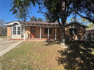 904 W Walton St, Beeville, TX 78102