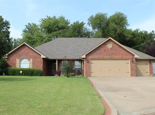 1005 Turner Cres, Muskogee, OK 74403