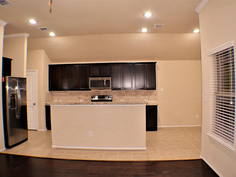 701 Cheyenne Dr — Photo 6