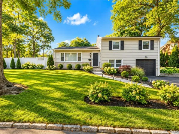80 Keats Avenue, Hartsdale, NY 10530