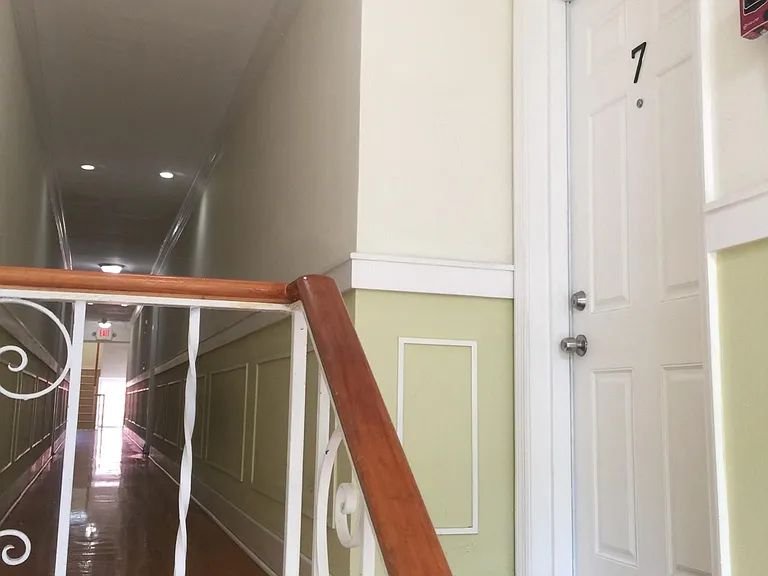 2115 SW 3rd Ave #10 — Photo 7