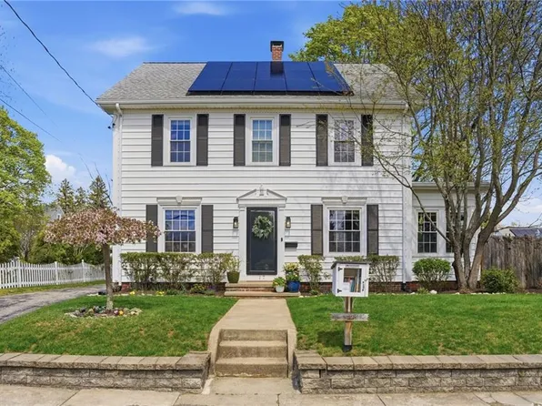 17 Mason Ave, Cranston, RI 02910