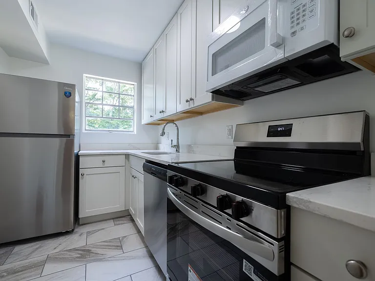 235 Keowee Trl — Photo 12