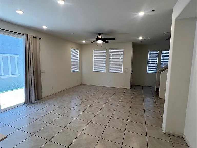 2737 Abrantes Pl — Photo 7