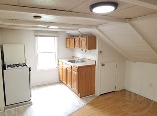 305 Stillwater Rd APT 3L, Smithfield, RI 02917