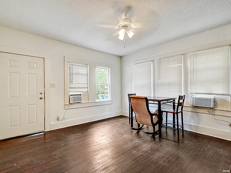 3314 Perez St #101 — Photo 4