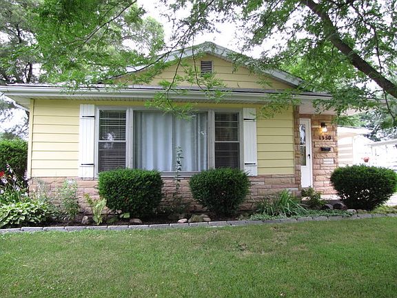 3rd image of 1350 Carol Pl