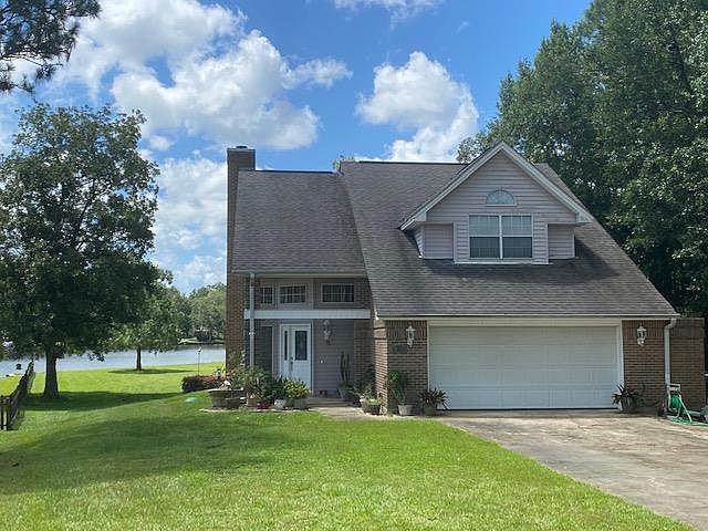 1st image of 917 W Lakeshore Dr