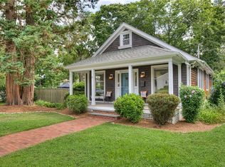 11 Richard St, Barrington, RI 02806