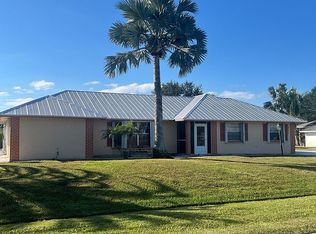 1934 SE Tickridge Rd, Port Saint Lucie, FL 34952