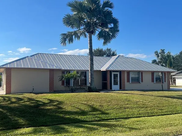 1934 SE Tickridge Rd, Port Saint Lucie, FL 34952