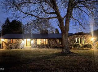 449 High Ridge Rd, Kingsport, TN 37660