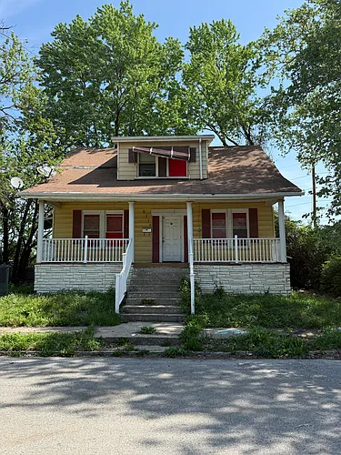 8116 Pelham Ave Photo 1